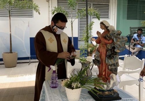 Faculdade Florence recebe bênção especial para início das atividades acadêmicas