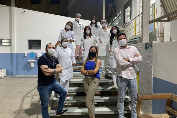 Alunos de Nutrição exercitam a criatividade na preparação de alimentos saudáveis durante o “Nutrichef Florence”