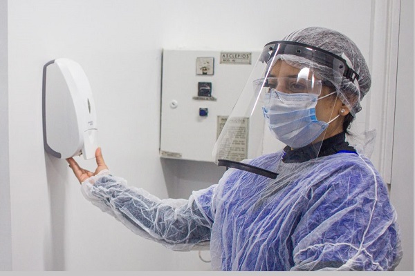 Faculdade Florence retoma aulas práticas com segurança