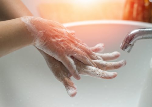 Você sabe a importância de lavar as mãos corretamente?