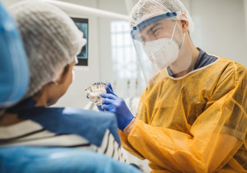 Odontologia promove 2ª Aula Magna do curso com presença de professor da USP