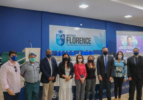 Autoridades prestigiam lançamento do curso de Medicina Veterinária da Florence