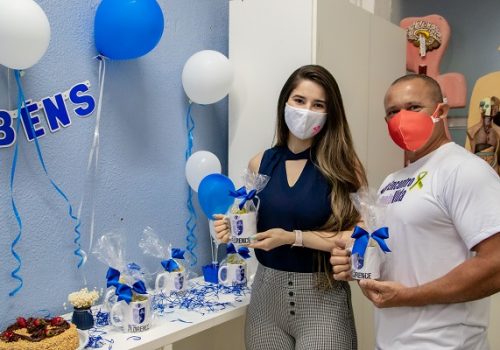 Docentes da Florence recebem homenagem no Dia do Professor