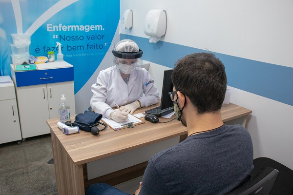 Clínica-escola da Florence oferece atendimento humanizado para pacientes