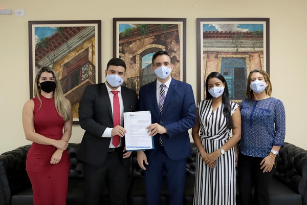 Convênio entre Florence e OAB-MA beneficia recém-formados do curso de Direito