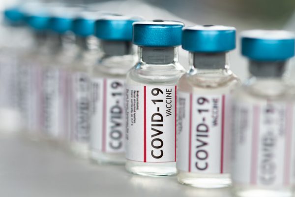 Viva a ciência! Florence destaca importância da aprovação das vacinas contra a Covid-19
