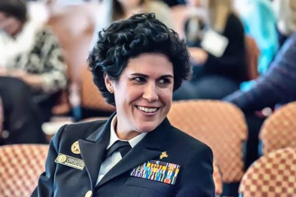 Valorização: Nos EUA, enfermeira é nomeada maior autoridade em saúde