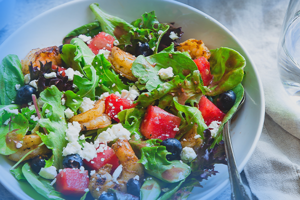 Entenda como a Nutrição auxilia no enfrentamento à Covid-19