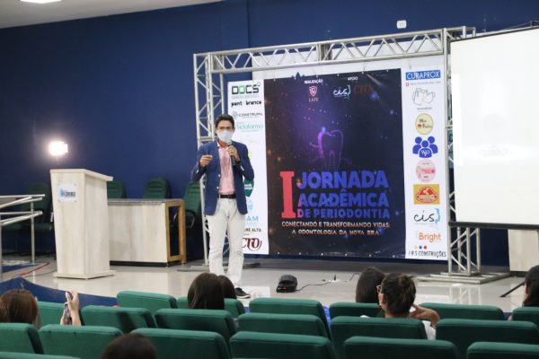 Alunos de Odontologia da Florence realizam I Jornada Acadêmica de Periodontia