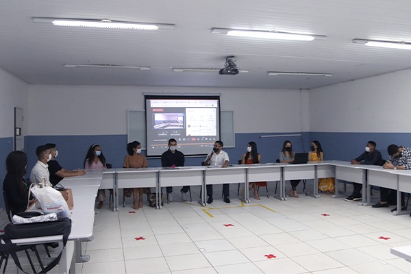 Alunos da Florence realizam primeira assembleia geral do Centro Acadêmico de Odontologia