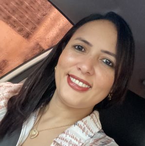 Professora Anali Linhares Lima, coordenadora do curso de Medicina Veterinária da Florence.