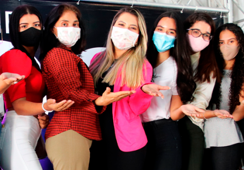 Cursos de Estética da Florence participam da 1ª Feira Top Make e Beleza 