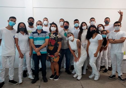 Alunos de Med Vet da Florence participam de visita técnica sobre saúde pública