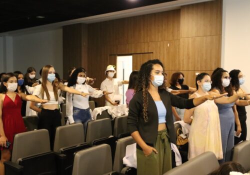 Cerimônia do Jaleco marca momento importante para alunos de Biomedicina da Florence