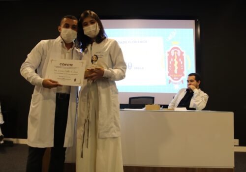 Cerimônia do Jaleco marca momento importante para alunos de Odontologia da Florence