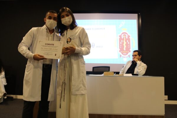 Cerimônia do Jaleco marca momento importante para alunos de Odontologia da Florence