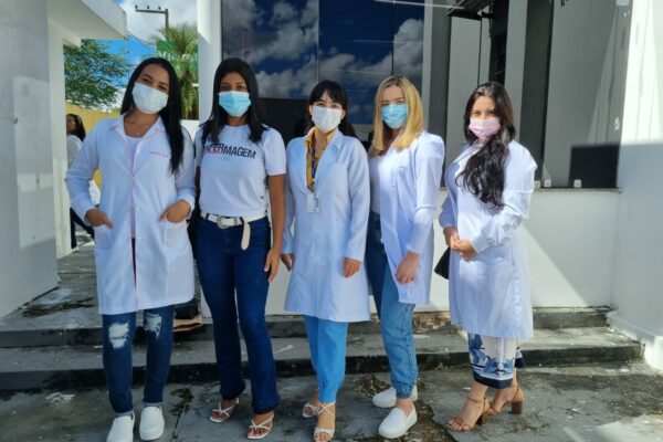 Curso de Enfermagem promove bate-papo sobre temas diversos em clínica de São Luís