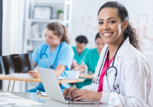 Liga Acadêmica de Segurança do Paciente abre seleção para novos membros