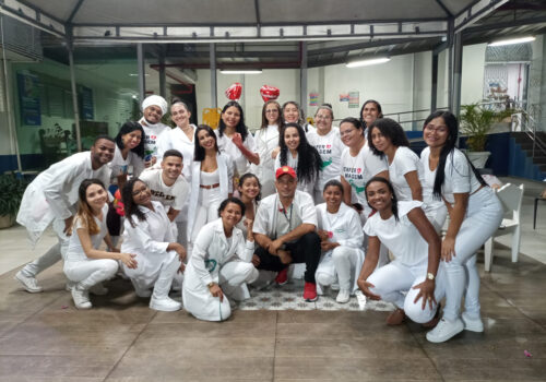 Alunos do curso técnico de enfermagem realizaram seminário sobre Suporte Básico de Vida