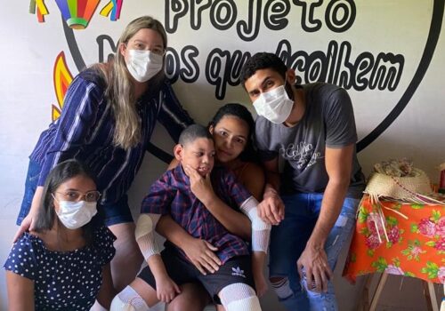 Curso de Fisioterapia realiza doação de alimentos ao projeto “Mãos que acolhem”