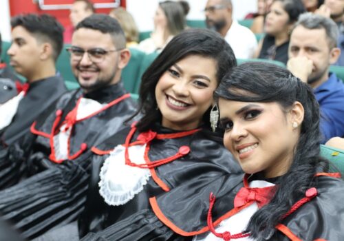 Colação de grau da Florence forma novos bacharéis em Direito