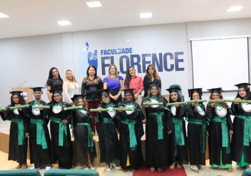 Instituto Florence realiza cerimônia de colação de grau do curso técnico de enfermagem