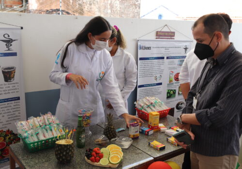 Curso de farmácia da Faculdade Florence realiza Mostra Científica