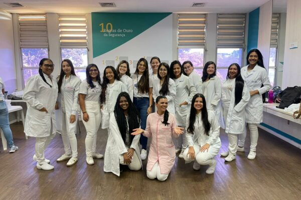 Curso Tecnólogo em Estética e Cosmética da Florence participou do terceiro Circuito Bem-Estar da Vale