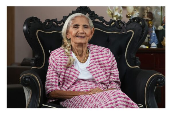 Uma Jornada Exemplar: Linha do Tempo da Vida e Legado de Dona Teresinha de Jesus Barbosa Gomes