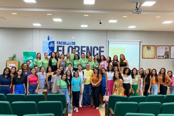 Triunfo Multidisciplinar: Faculdade Florence Celebra Sucesso do 1º Simpósio de Transplante e Doação de Órgãos